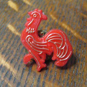 🐓 Red Rooster Vintage Lapel Pin